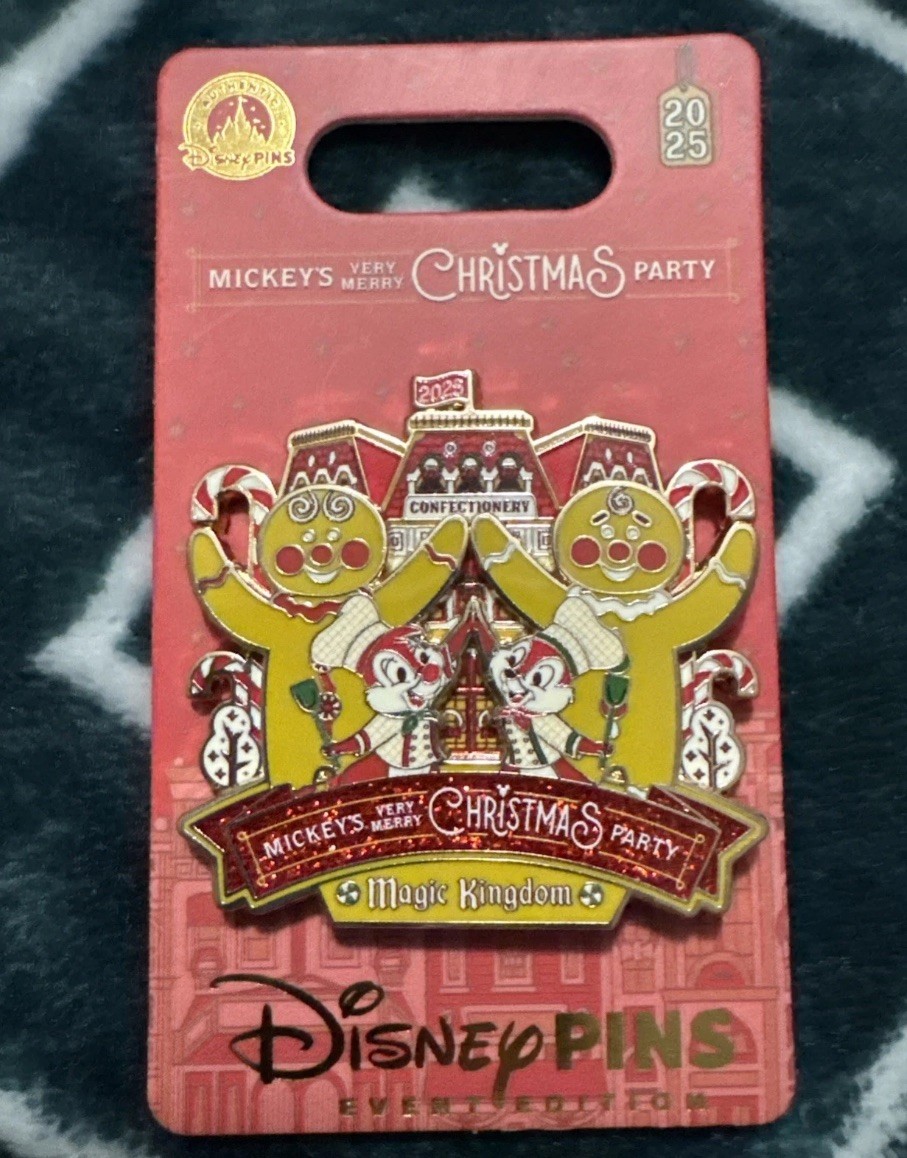 Mickey's Very Merry Christmas Party (MVMCP) 2025 - Chip & Dale Pin - LE7500