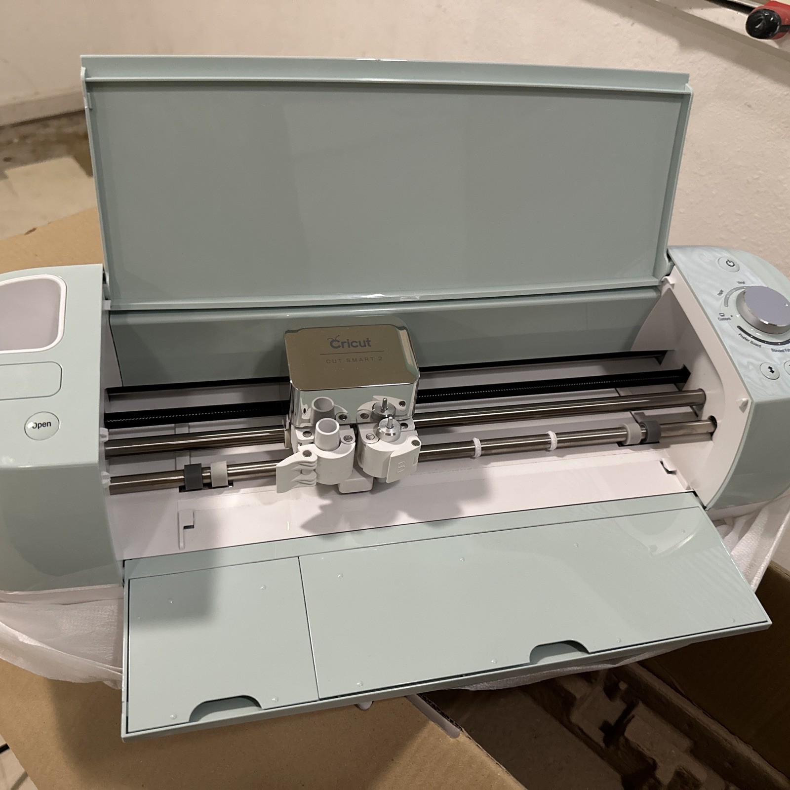 Cricut Explore Air 2 Smart Die Cutting Machine green 