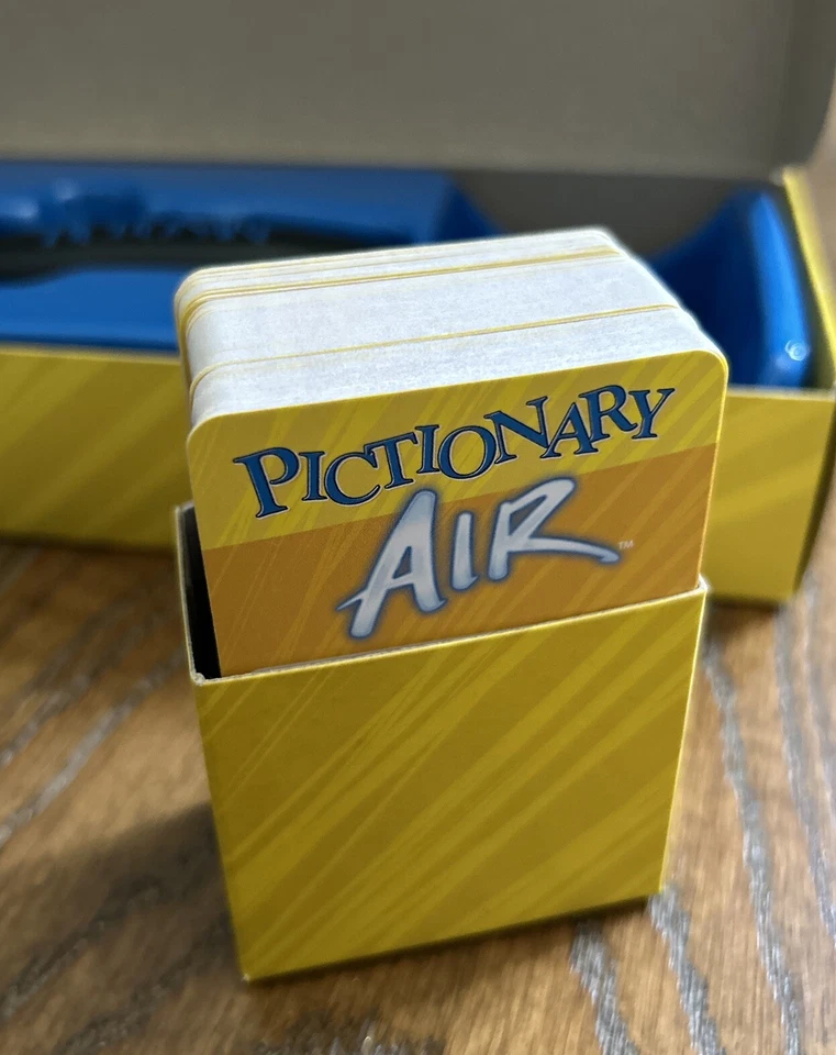 Pictionary Air Family Drawing Game by Mattel (8yrs+) ~ VGC Kids Xmas Fun - Image 4 of 4