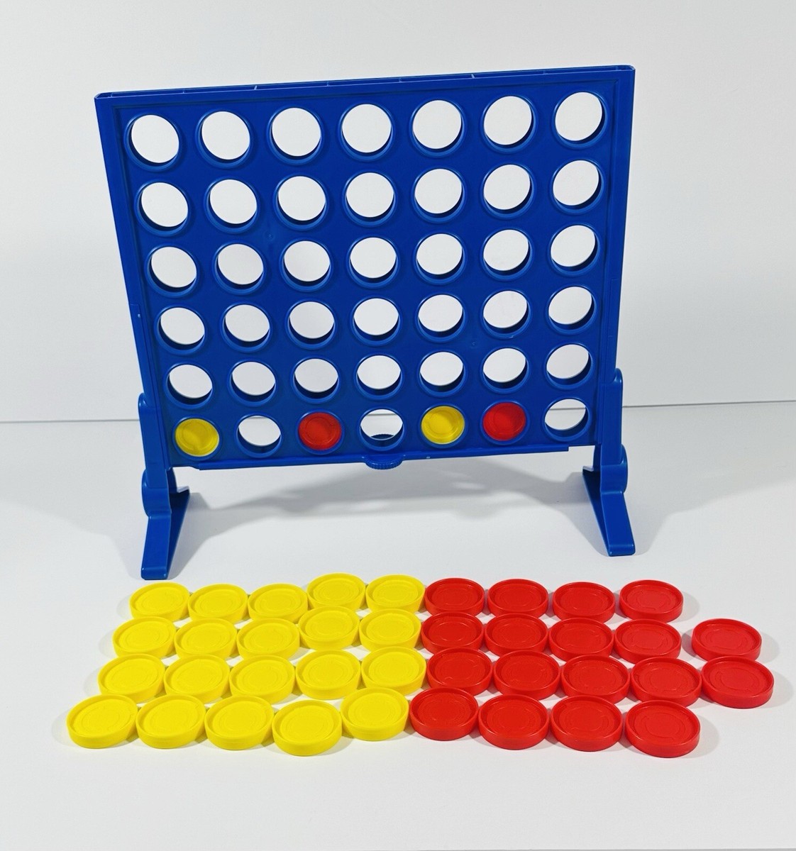Hasbro Original Game Of Connect Four 4 The Win Family Fun Ages 6+