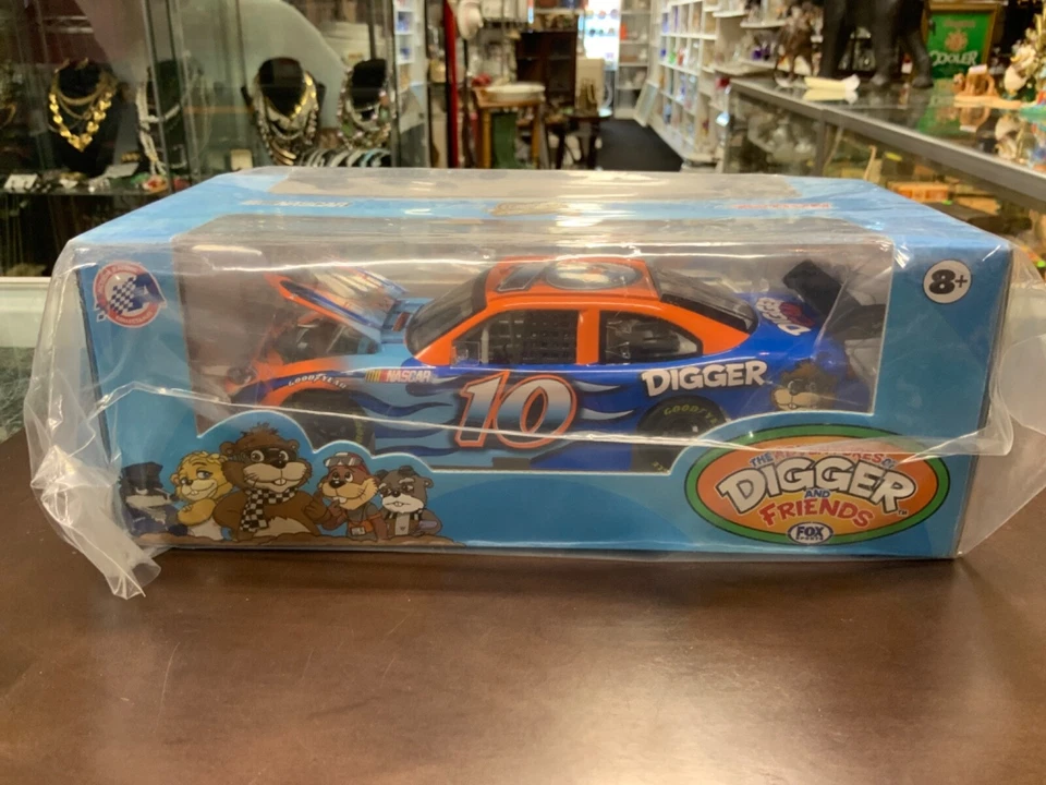 Action Racing Gold Series Stock Car Digger #10 2010 Fusion Limited Edit - NIB - Image 2 of 4