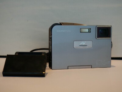 RARE] Olympus Camedia AZ-1 3.2MP CCD w/ 2x battery and Charger | eBay