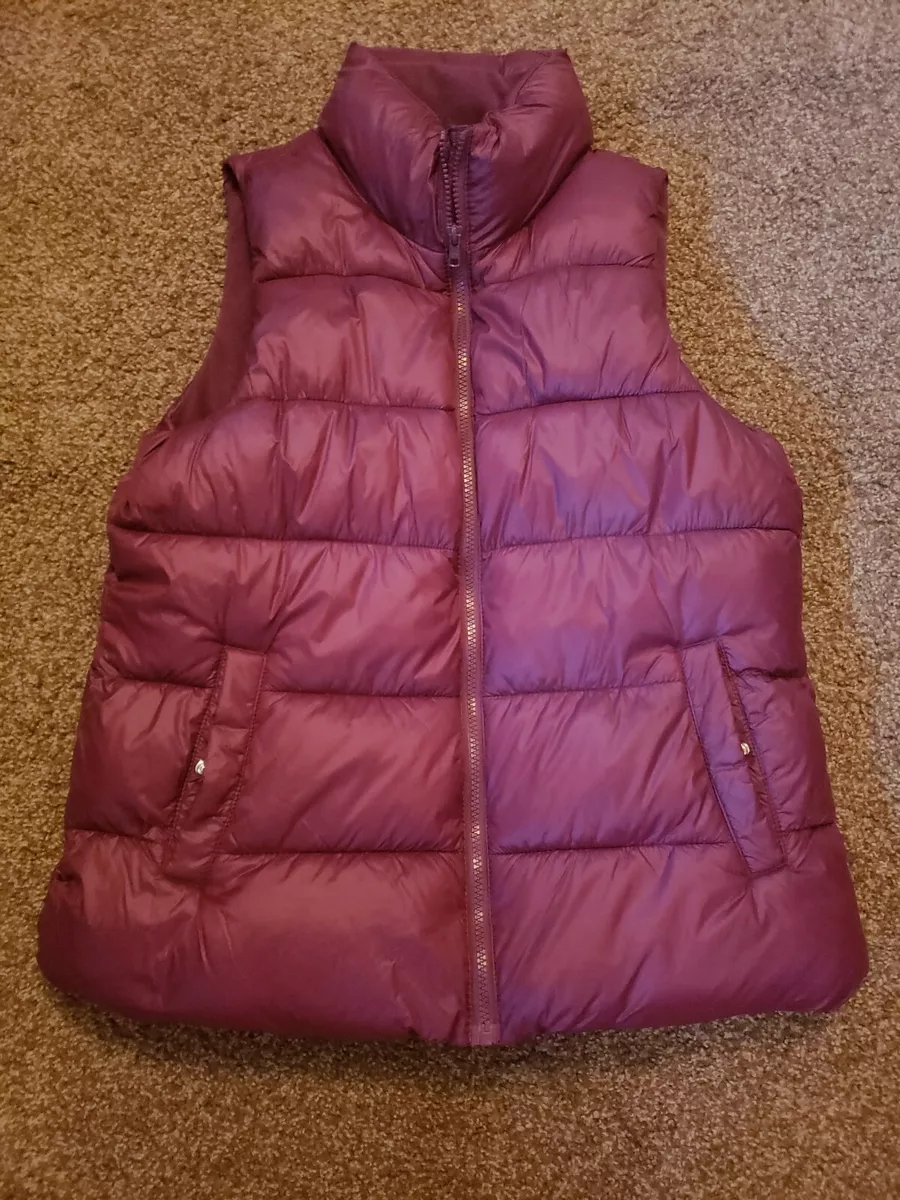 Old Navy Womens Medium Maroon Full Zip Up Quilted Puffer Vest Lined NWT
