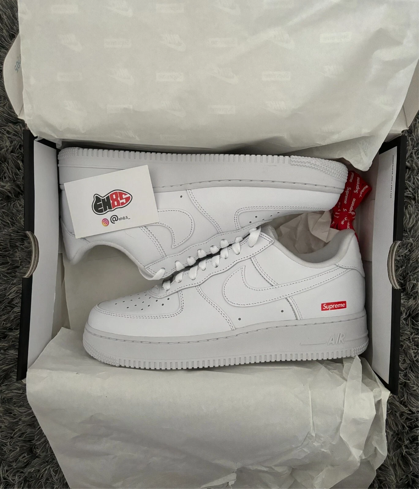 Nike Air Force 1 Low Supreme Blanc UK9?