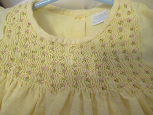 P18) Girls Hand Smocked Yellow Dress by Edghill Collection Size 3T - Picture 5 of 5