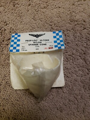 Pylon Brand SPINNER - White 2.75'' spinner - New