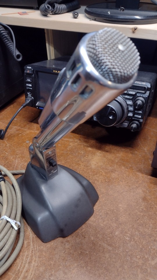Vintage 1950's Electro Voice 638 dynamic microphone w Vol