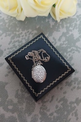 Sterling Silver Floral Locket On A 16'' Fine Curb Chain