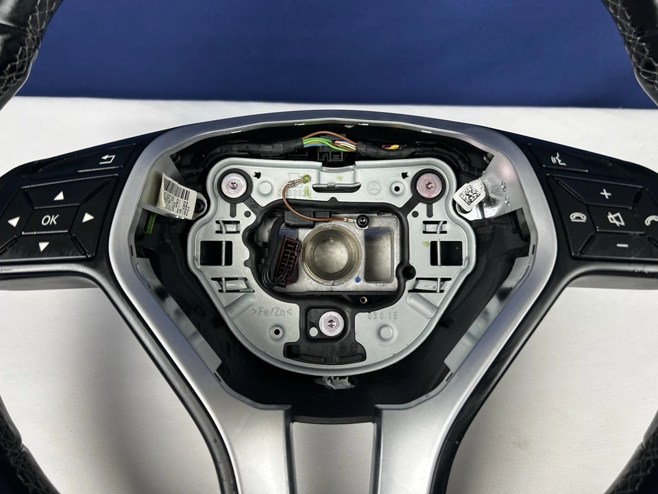 Volante Mercedes GLK250 GLK350 2012-2015 con paletas de cambio negro OEM Foto 2 de 4