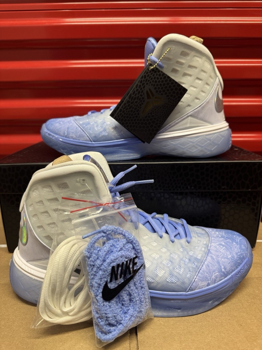 Men's Size 9.5 - Nike Zoom Kobe 3 Protro Christmas White IQ5338
