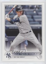 2022 Topps Series 1 Wal-Mart Gold Star Kyle Higashioka #292 0yr1