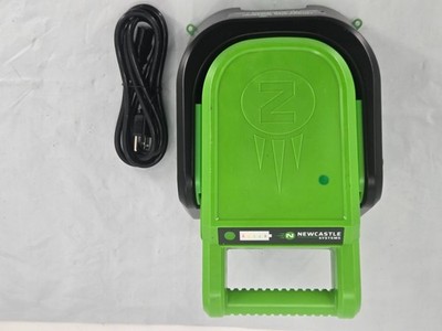 Newcastle Systems PS102NU1M PowerSwap Nucleus Mini LiFePO4 Power System Charging
