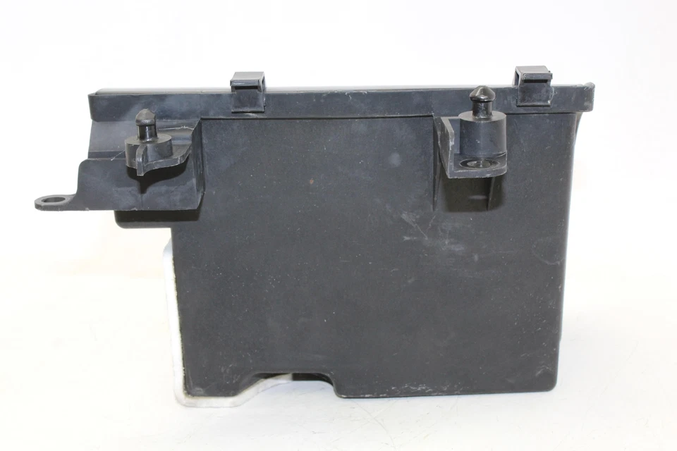 1999 Suzuki Intruder 1500 Vl1500 Front Storage Luggage Compartment Bag - Image 3 of 4