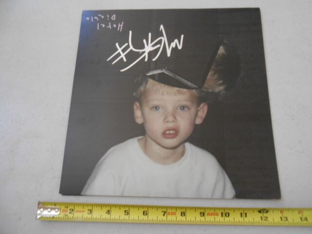 RARE MACHINE GUN KELLY HAND SIGNED HOTEL DIABLO POSTER VINYL RECORD INSERT MGK RARE MACHINE GUN KELLY HAND SIGNED HOTEL DIABLO POSTER VINYL RECORD INSERT MGK