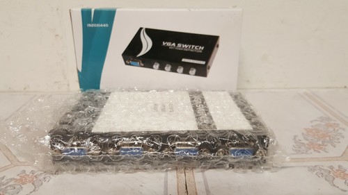 4x1 Bi-Directional 4 Port VGA SVGA HD15 Video Switch Switcher Selector NEW - Picture 3 of 4