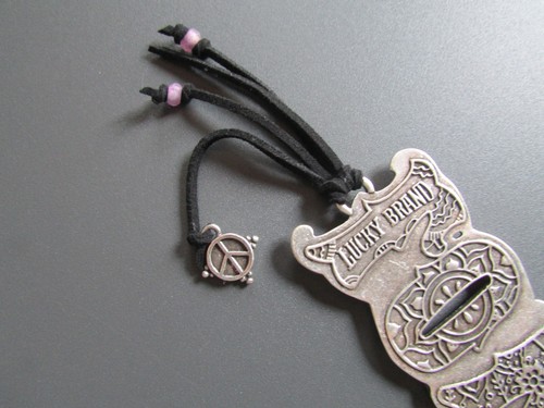 Lucky Brand Love Bookmark Tassels Silver Metal New Vintage in Original Packaging - Picture 6 of 10