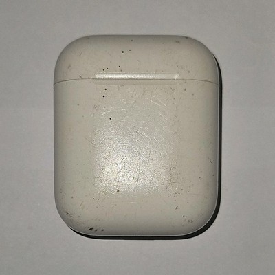 Apple AirPods White True Wireless Bluetooth Earbuds with Charging Case & Mic
