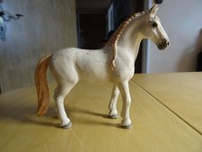 Günstig! Schleich beigefarbenes Pferd Günstig!