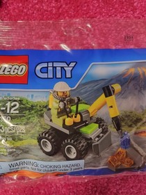 Lot of 10 Lego City Polybags including Lego City Arctic Scout (30310) All sealed