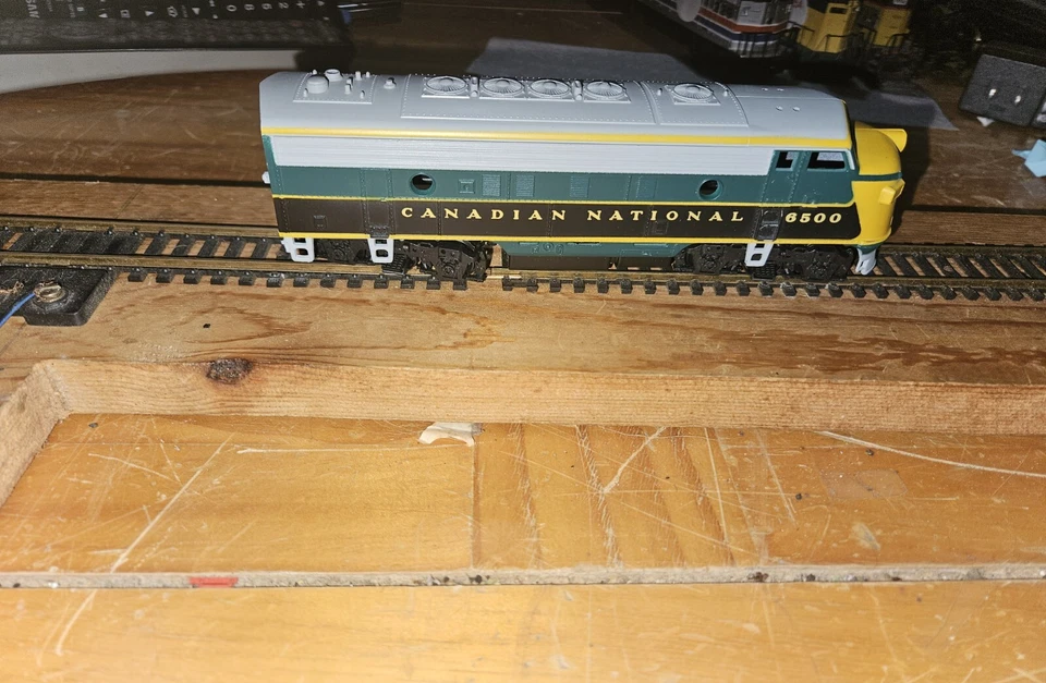 CANADIAN NATIONAL F7 DUMMY, ATHEARN HO GUAGE - Image 3 of 4