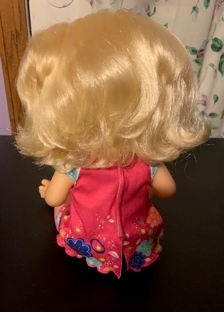 Hasbro Baby Alive Potty Dance 2017 Talking Baby Doll GUC