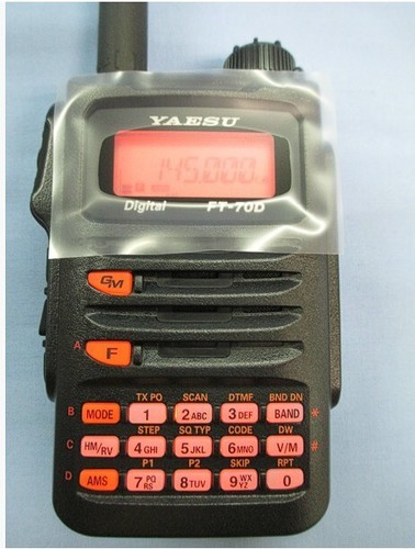 YAESU FT-70D transceptor sin usar