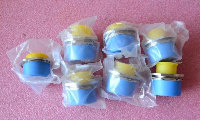 7 Hirelco Circular connectors_Plus 3 Bonus Connectors. - Image 2 of 4