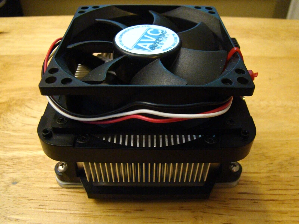 AVC B6521 Socket AM2/940/939/754 3-Pin Heatsink Fan/AVC Extra Fan - Image 3 of 4