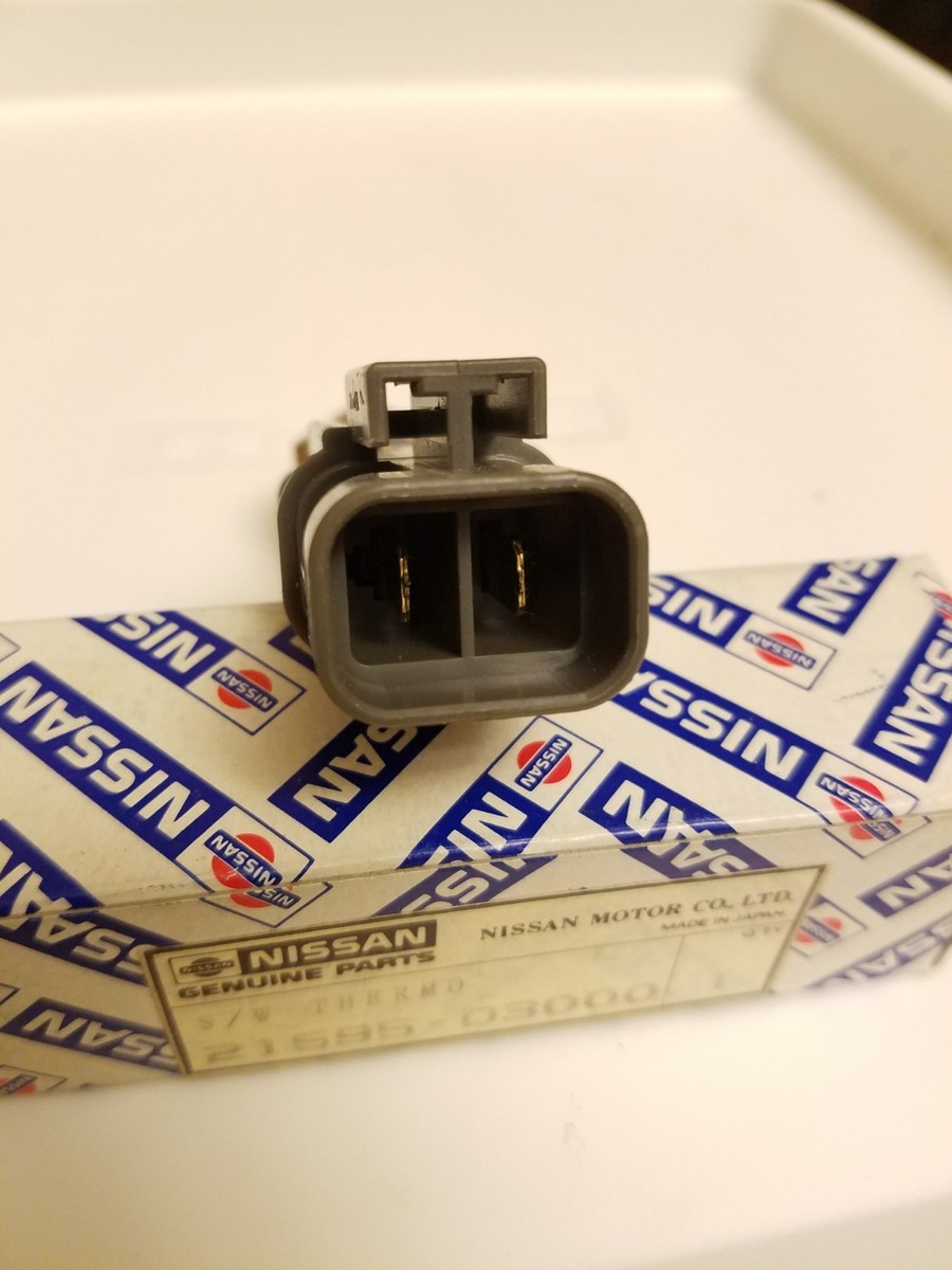 にこ  Nissan 21595 D 3000 Genuine OEM Factory Original Fan Switch for