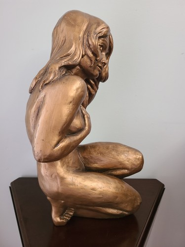 Mujer desnuda arrodillada. Estatua MCM #725 1961 Estatua Universal Chicago 22 Bronceada - Imagen 3 de 7