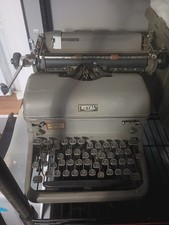 Vintage Royal Champion/Underwood Typewriter-NOT Functional (Parts/Repair) thumbnail