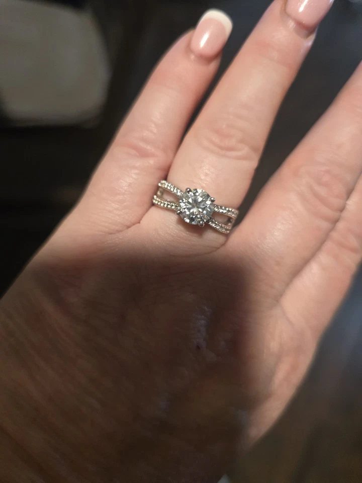 Кольцо из стерлингового серебра 925 пробы с муассанитом круглой огранки лед белый 2,78 карата размер 8,5 - Изображение 2 из 4