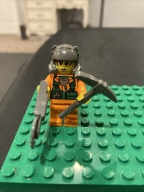 LEGO Rock Raiders Sparks minifigure 4990 rck005  Pick Axe Saw Lot HTF CMF 1277