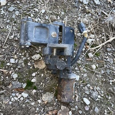 15-17 EXPEDITION 131" Driver Power LH Running Board Motor Hinge Bracket OEM