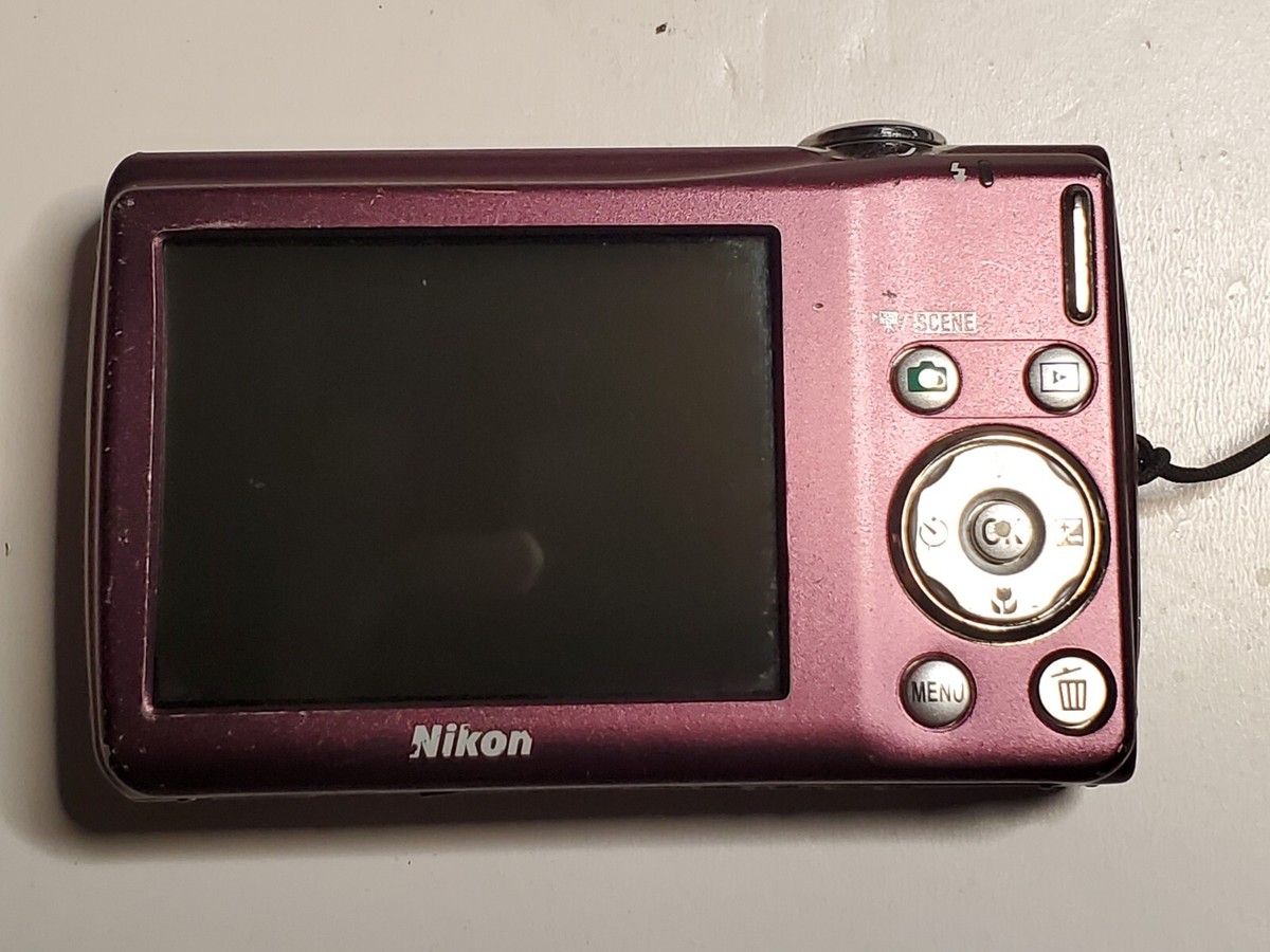 Nikon COOLPIX S220 10.0MP Digital Camera Plum / Purple Color