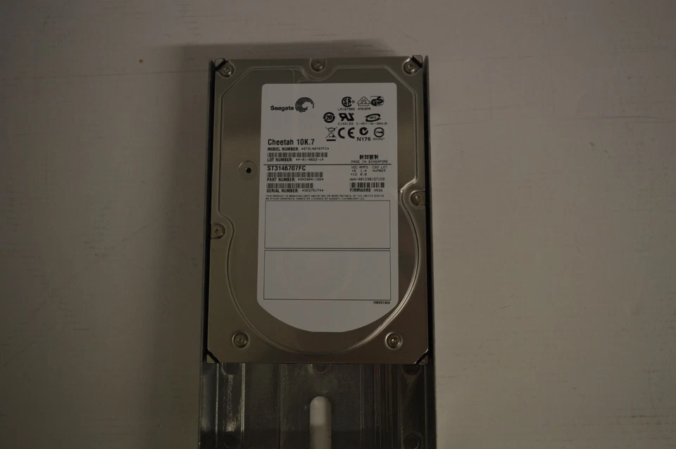 NEW HP ST3146707FC 147GB 10K 3.5" FC 10K DC3 HDD W/CARRIER - 645111-001 - Image 3 of 4