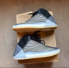 Adidas Yeezy QNTM Quantum Barium  Size 10 Pre owned SUPER CLEAN OG ALL!!