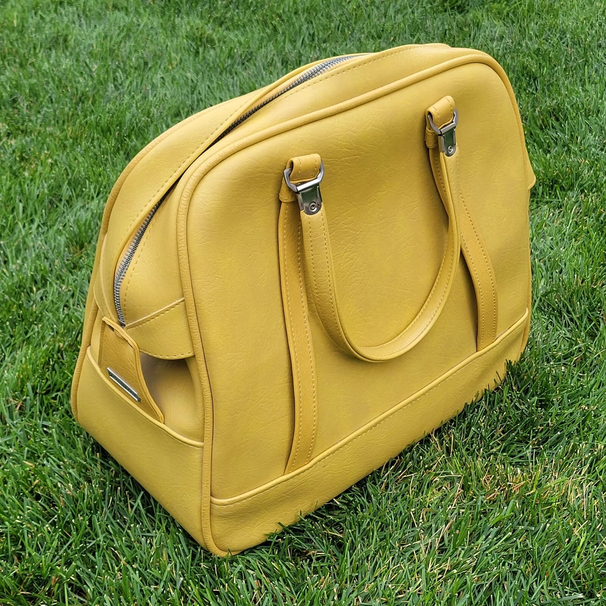 American tourister clearance carry on tote