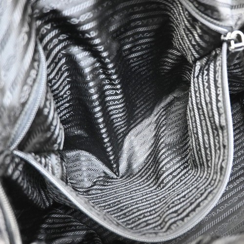 Borsa a tracolla da viaggio PRADA logo tessuto 2 vie nylon pelle nera 50FB620 - Foto 14 di 16