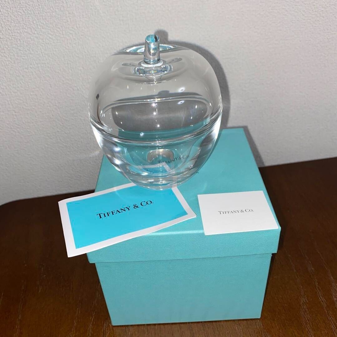 Tiffany&Co Brilliant Crystal Apple box 9.7cmx11.3cm Interior Tiffany&Co Brilliant Crystal Apple box 9.7cmx11.3cm Interior