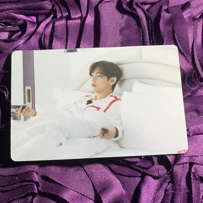 BTS V RED 1995 Edition Kpop Boy Photo Card Bed White