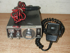 VINTAGE REALISTIC TRC-467 40-CH CITIZENS BAND TRANSCEIVER CB RADIO W/ MICROPHONE