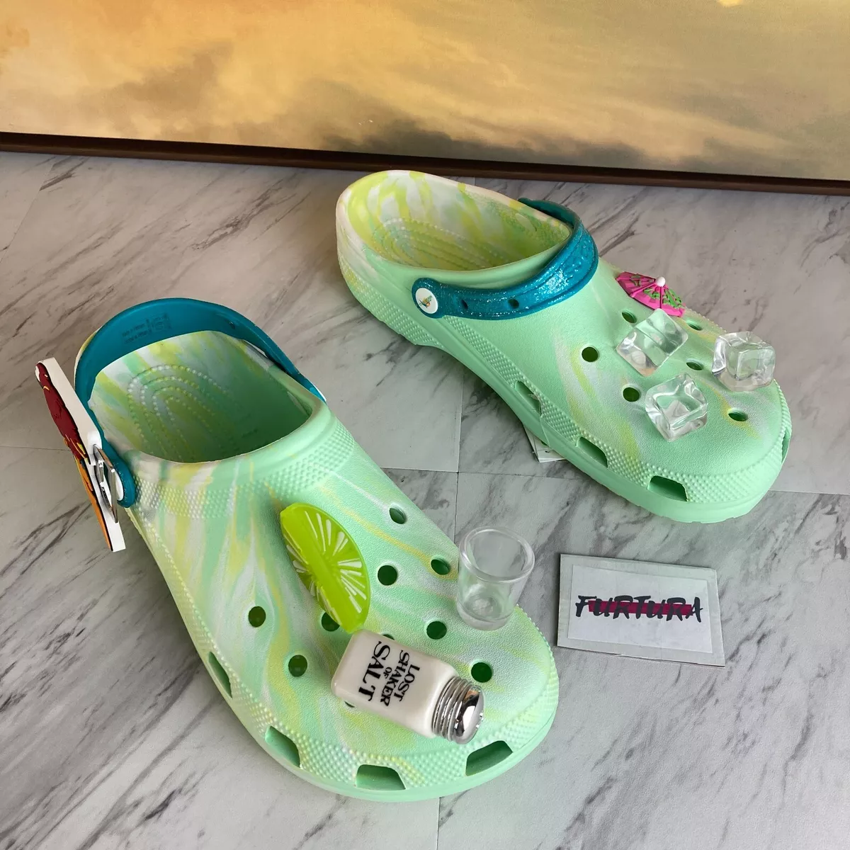 Crocs Classic Margaritaville Green Yellow 207369 3U4 Men s Size 11 Clogs R5