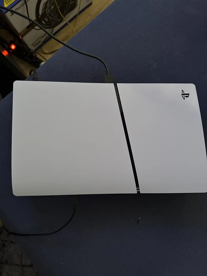 Sony Ps5 Mit 3 Spiele ., Foto 4 von 4