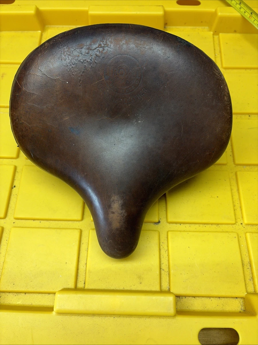 1950s Troxel vntage bcycle saddle, restored as orgnal wthout glue. | Bcycle saddle