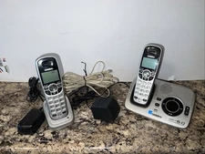 Uniden D1580  DECT 6.0 Cordless Phone System 2 Handsets & charge bases   Tested