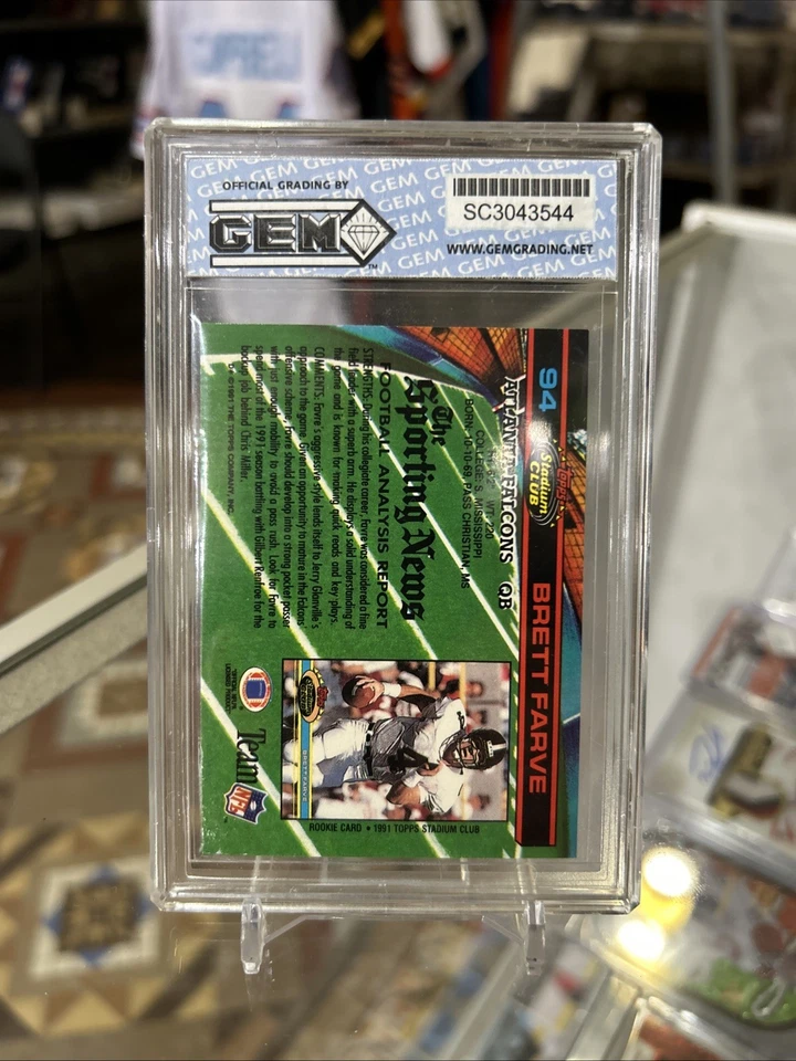 Tarjeta de novato 1991 Topps Stadium Club #94 Brett Favre RC GEMA graduada 10 gemas ¡¡Como nueva!!! Foto 2 de 2