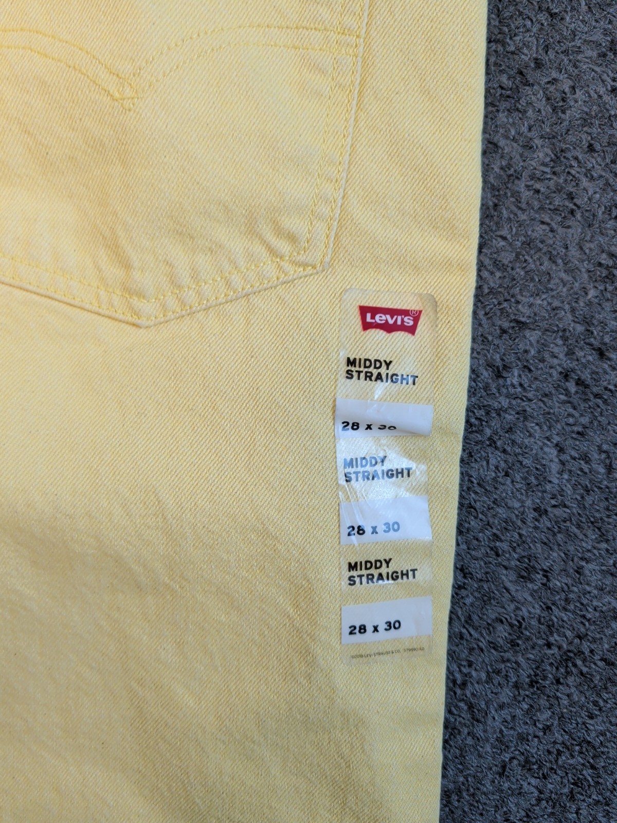 NEW NWT WOMENS LEVI'S MIDDY STRAIGHT SUN YELLOW JEANS PANTS SIZE 28X30 thumbnail 3