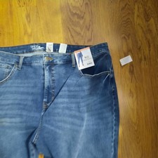 Time and Tru High Rise Curvy Jeans 22 NEW women's Stretch