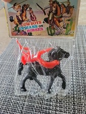 Vintage Western Cowboys  Indians On Horses Plastic Figure Playset